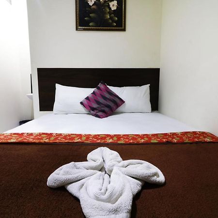 Bantal Guling Pasar Baru Hotel Bandung Bagian luar foto