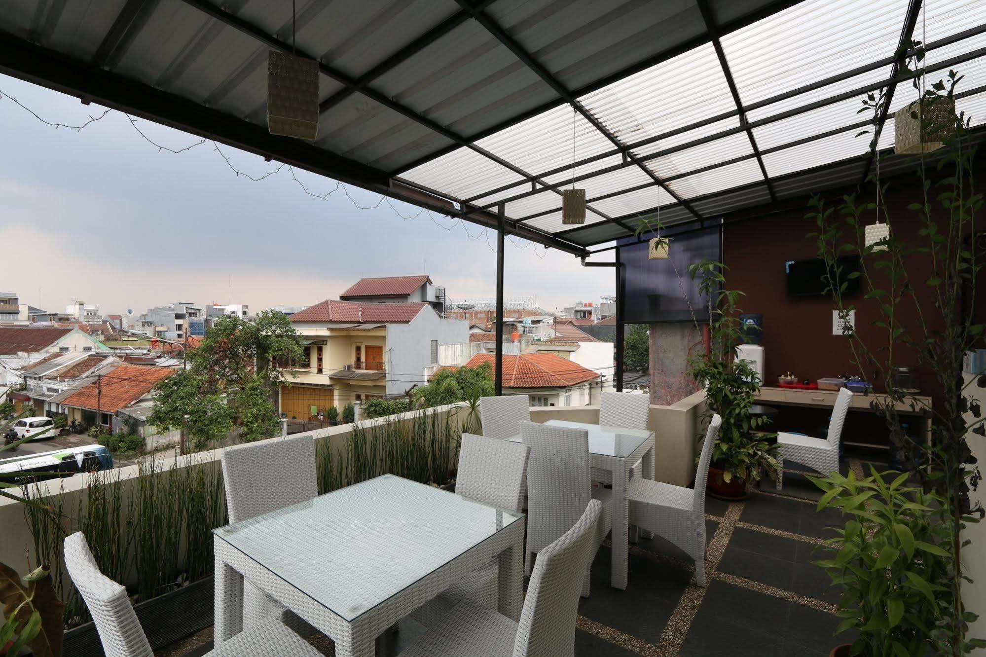 Bantal Guling Pasar Baru Hotel Bandung Bagian luar foto