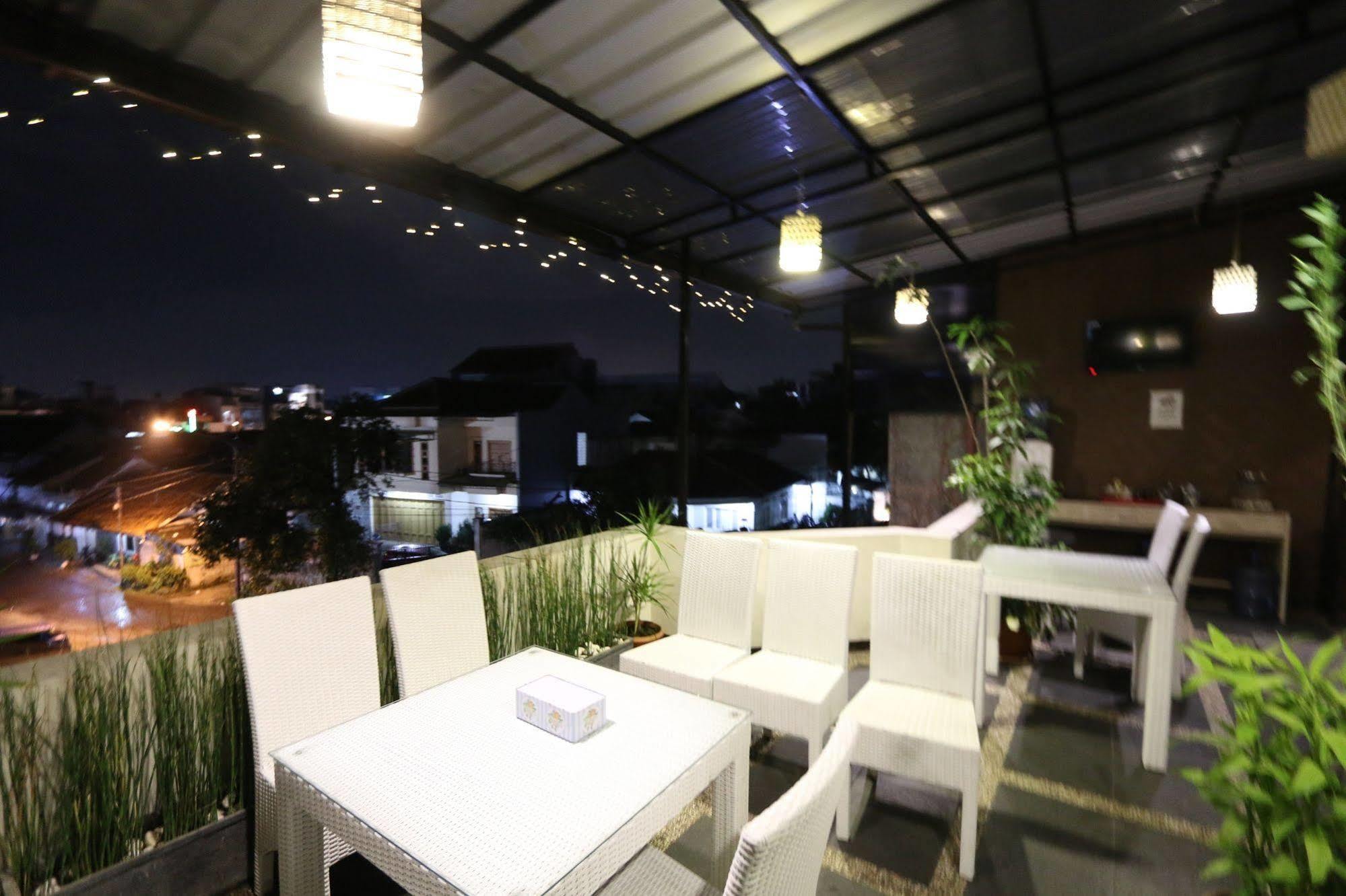 Bantal Guling Pasar Baru Hotel Bandung Bagian luar foto